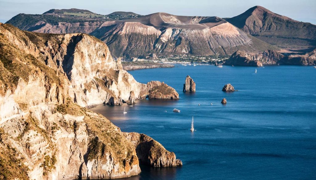 lipari island tour